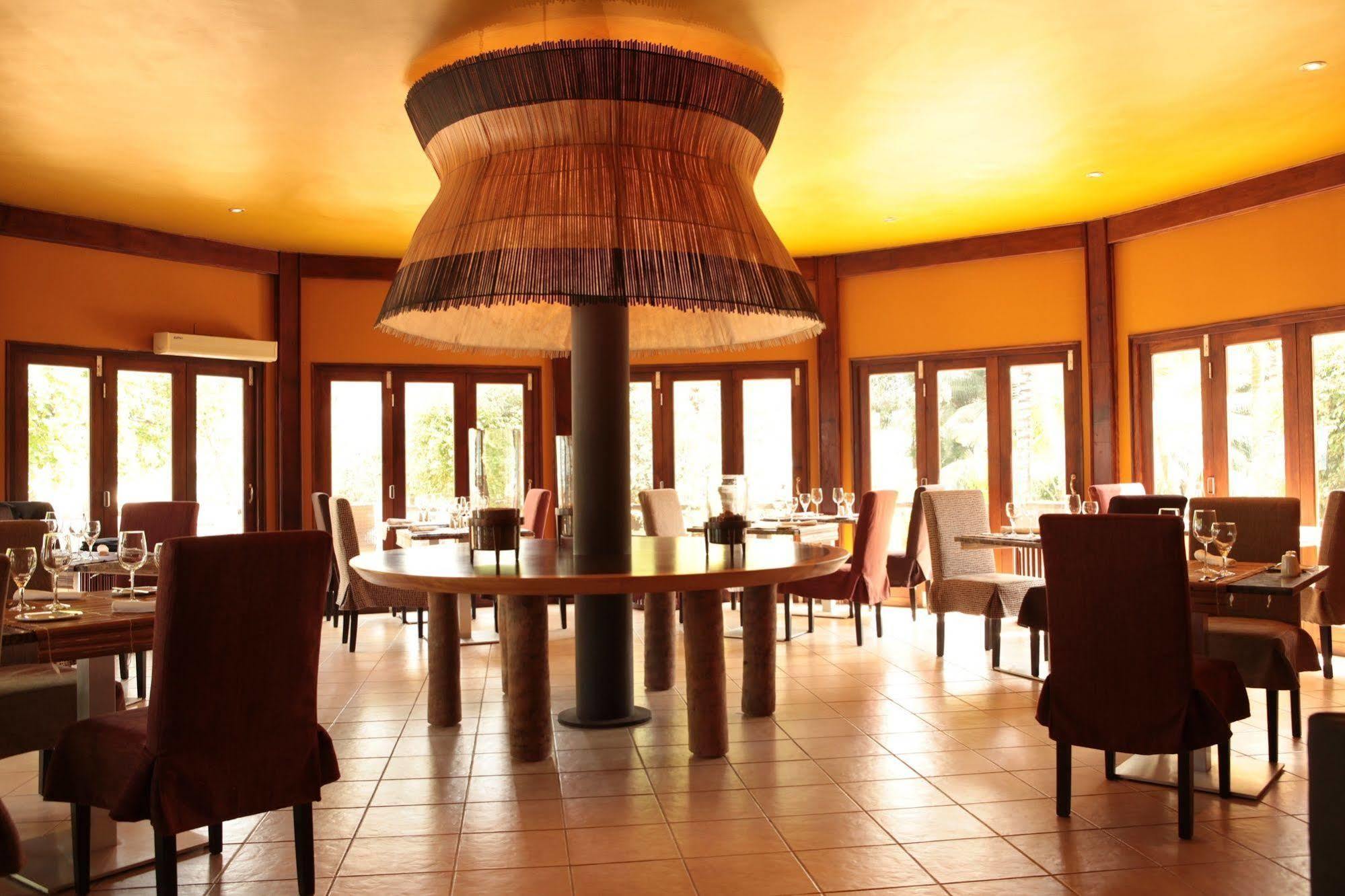 Omali Sao Tome Hotel Bagian luar foto